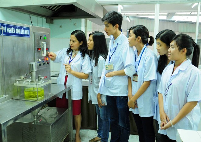 Tổ hợp môn Toán – Lý – Hóa xét tuyển nguyện vọng 1 đại học, cao đẳng 2015 các ngành nào? 7