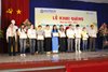 Sinh viên d?t thành tích cao trong phong trào nghiên c?u khoa h?c nh?n khen thu?ng