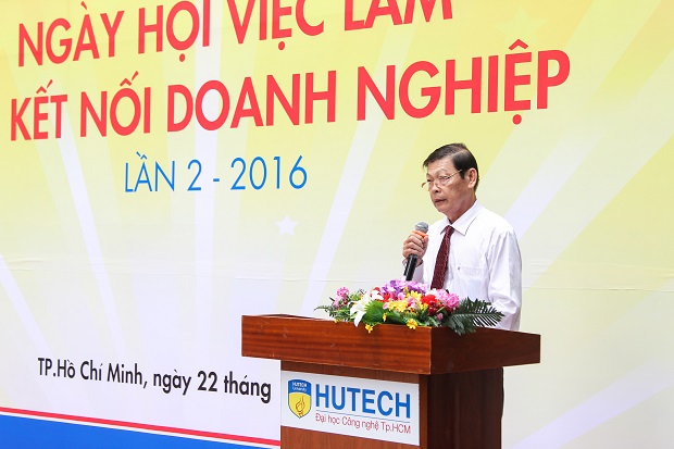 Hơn 4.000 sinh viên tham gia phỏng vấn tại 60 doanh nghiệp trong Ngày hội việc làm HUTECH