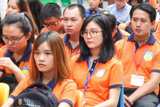 Hơn 4.000 sinh viên tham gia phỏng vấn tại 60 doanh nghiệp trong Ngày hội việc làm HUTECH