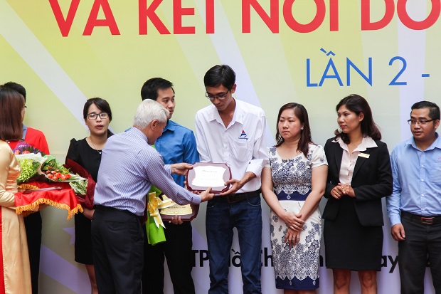 Hơn 4.000 sinh viên tham gia phỏng vấn tại 60 doanh nghiệp trong Ngày hội việc làm HUTECH