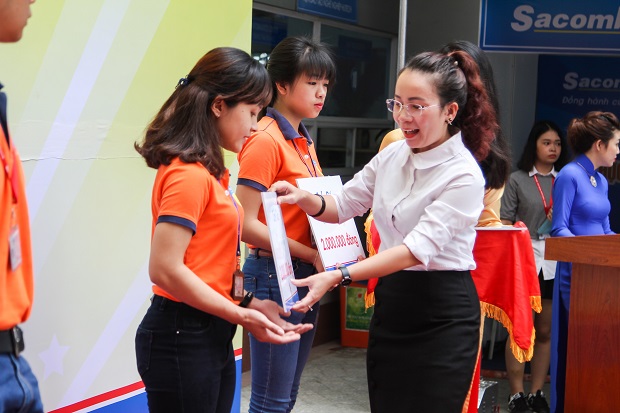 Hơn 4.000 sinh viên tham gia phỏng vấn tại 60 doanh nghiệp trong Ngày hội việc làm HUTECH
