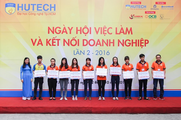 Hơn 4.000 sinh viên tham gia phỏng vấn tại 60 doanh nghiệp trong Ngày hội việc làm HUTECH