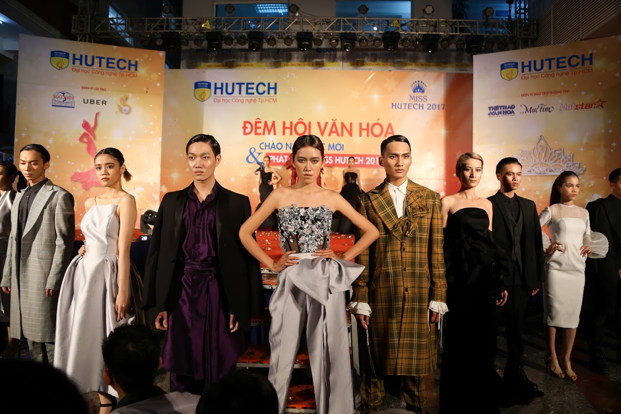 Tưng bừng Đêm hội Chào năm học mới và Phát động Miss HUTECH 2017