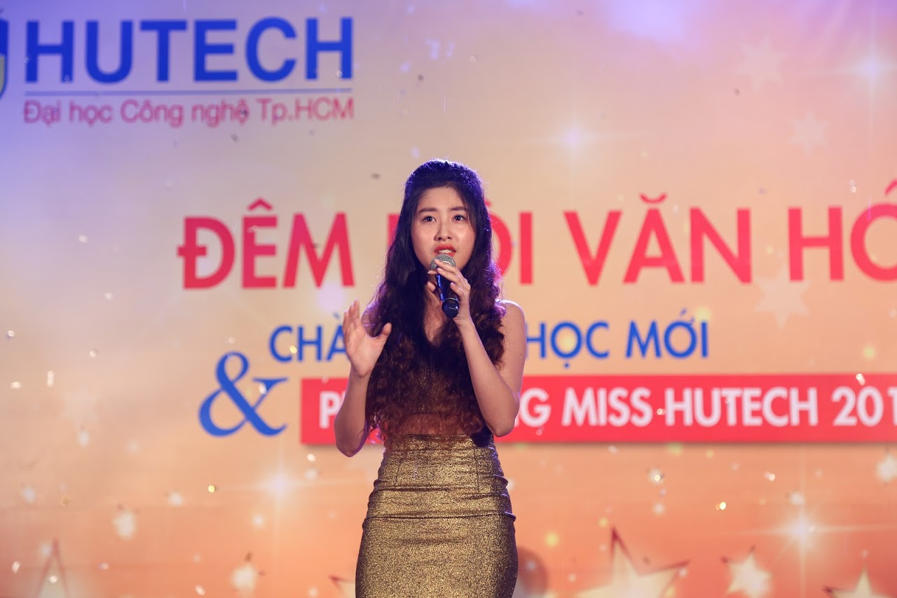 Tưng bừng Đêm hội Chào năm học mới và Phát động Miss HUTECH 2017