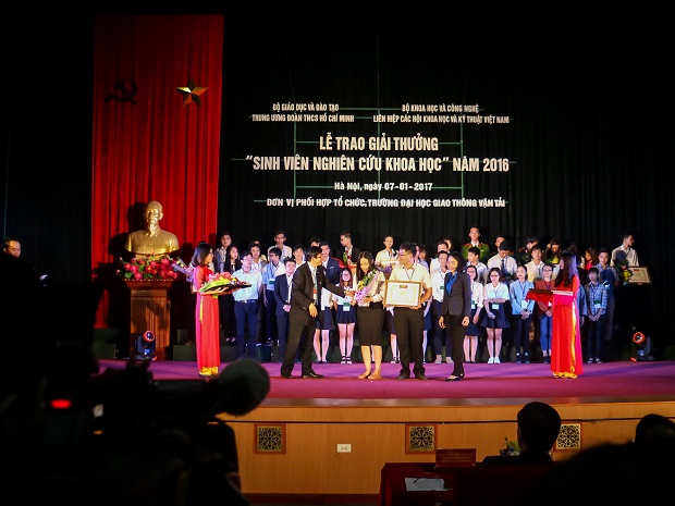 hutech-dat-4-giai-nhi-tai-giai-thuong-sinh-vien-nghien-cuu-khoa-hoc-cap-bo-2016