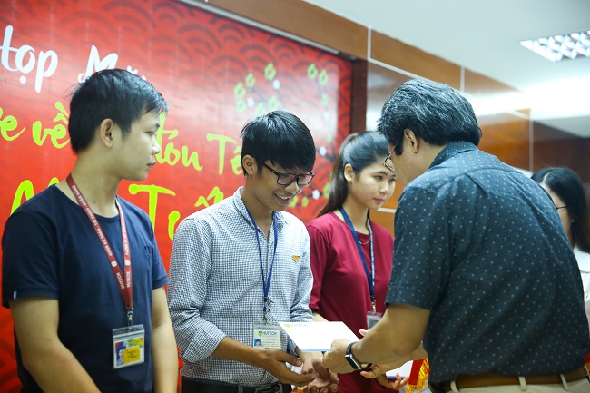 Tang-ve-xe-tet